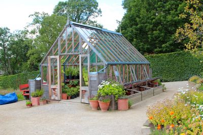 Get Your Greenhouse Professionally Installed To Ensure High Quality Results